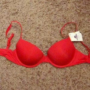 B.tempt’d by Wacoal red push-up bra size 30DD NWT